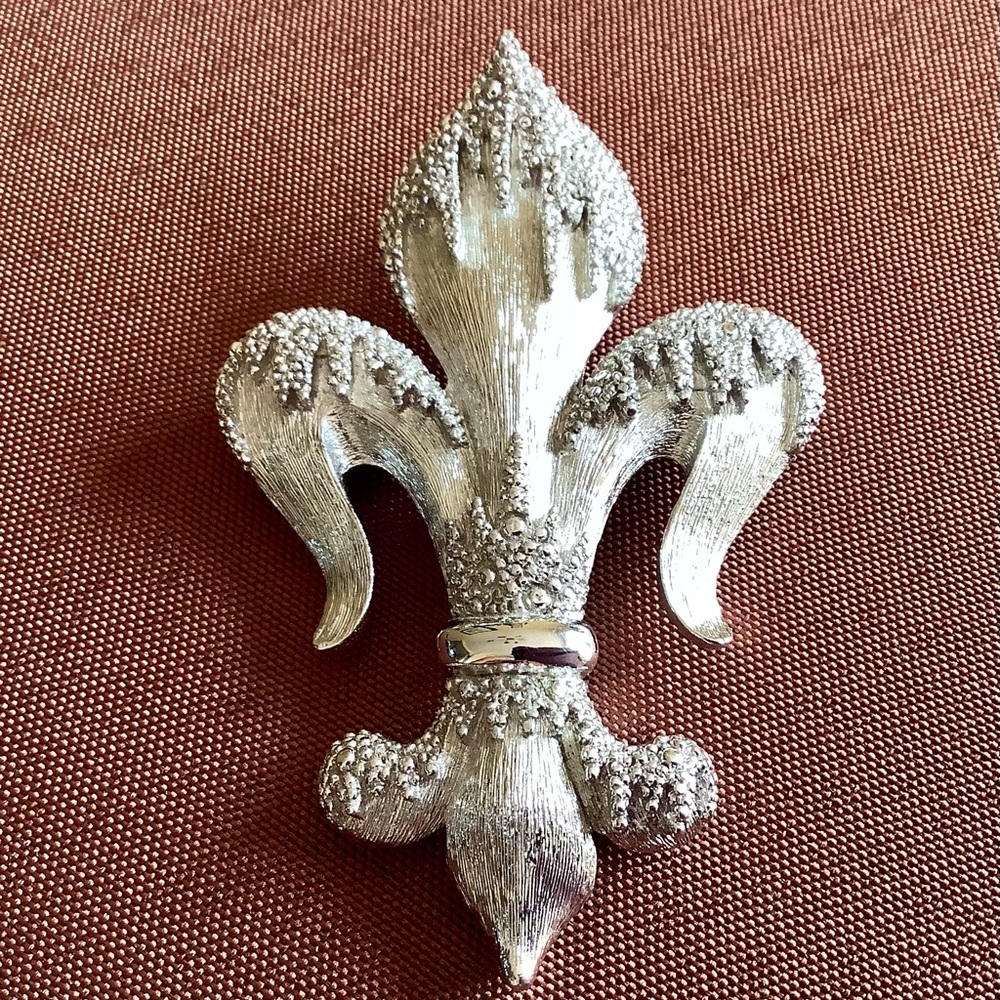 Monet Pendant / Brooch